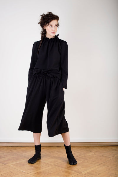 Blouse With Ruffled Collar