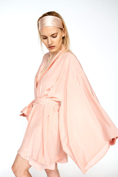 Maigi rozā  Īss  Mulberry Zīda krepa Kimono Halāts – Roku Darbs | Viens Izmērs Der Vairumam