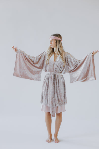 Samta kimono stila rīta halāts – Roku darbs | Viens izmērs der vairumam