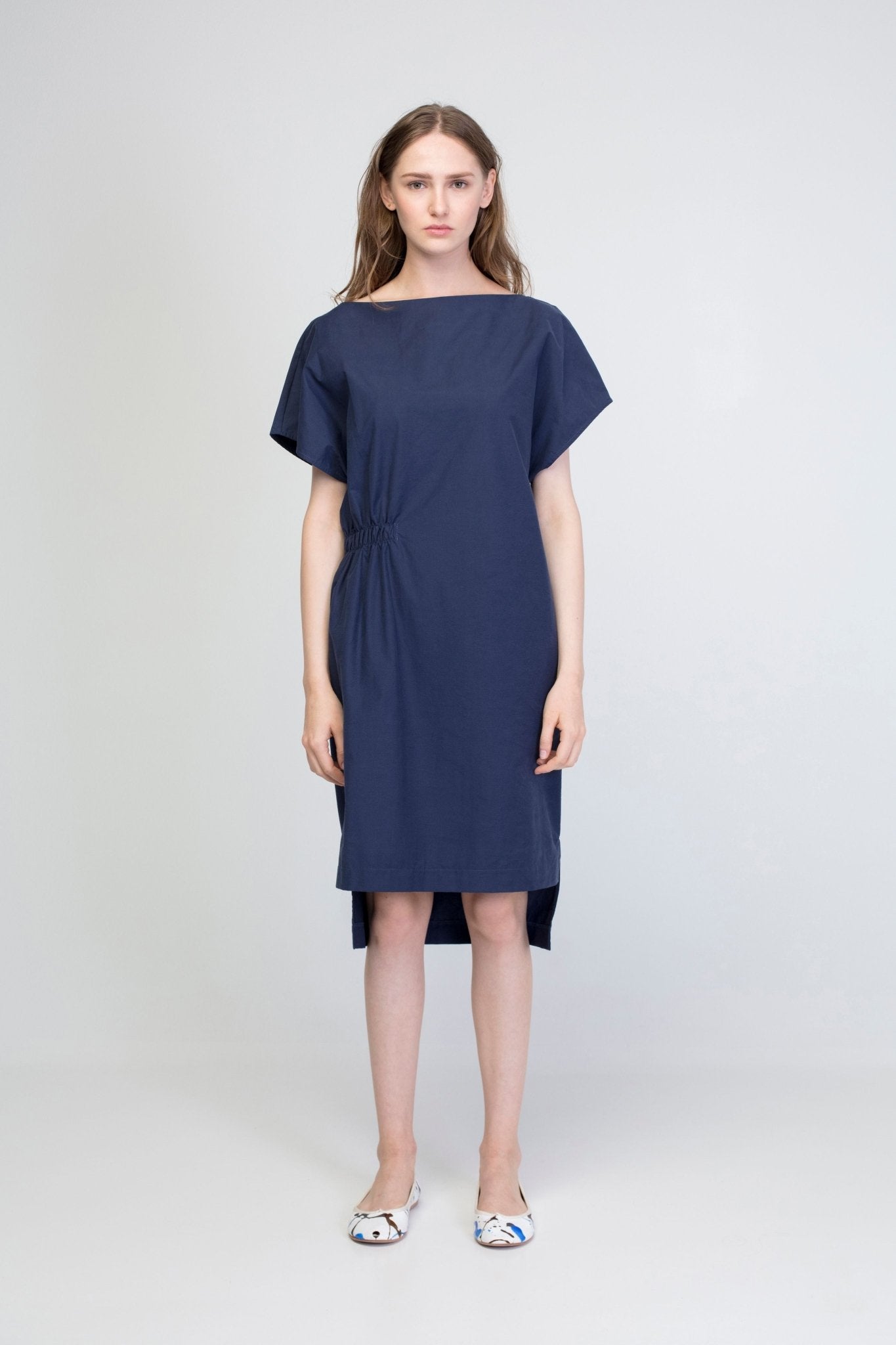 Minimalist midi dress with a gathering/cotton/cupro – Baiba Ladiga