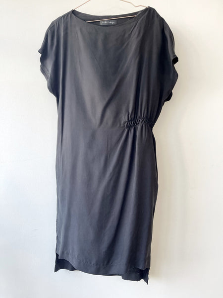 Minimalist midi  dress with a gathering/cotton/cupro