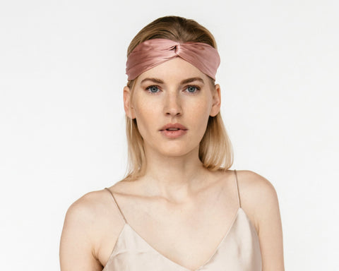 alt="Mulberry silk twist knot headband 
 Zīda matu lente dāvana sievietei Ziemassvētkos zīda lenta matiem"